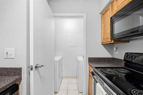 Copropriété à vendre à Saint Petersburg, Floride: 2 chambres, 74.32 m2 № 2094075 - photo 13