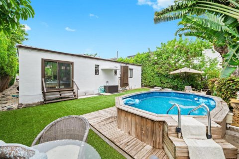 Villa ou maison à vendre à Miami Beach, Floride: 4 chambres, 199.74 m2 № 2187242 - photo 12