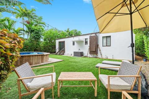 Villa ou maison à vendre à Miami Beach, Floride: 4 chambres, 199.74 m2 № 2187242 - photo 11