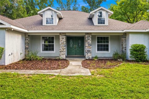 Casa en Ocala, Florida 3 dormitorios, 260.59 m2 № 2280012