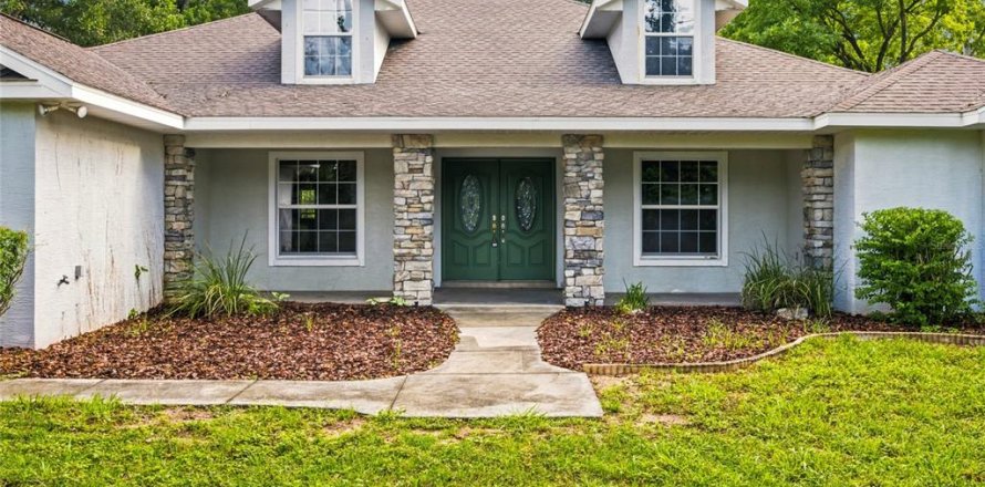 Villa ou maison à Ocala, Floride 3 chambres, 260.59 m2 № 2280012