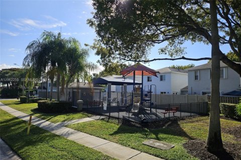 Adosado en alquiler en Tamarac, Florida, 3 dormitorios, 151.99 m2 № 2026204 - foto 30