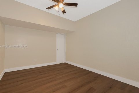 Adosado en alquiler en Tamarac, Florida, 3 dormitorios, 151.99 m2 № 2026204 - foto 26