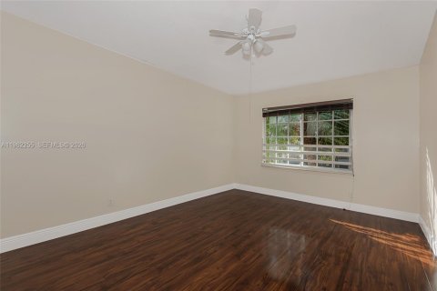 Adosado en alquiler en Tamarac, Florida, 3 dormitorios, 151.99 m2 № 2026204 - foto 16
