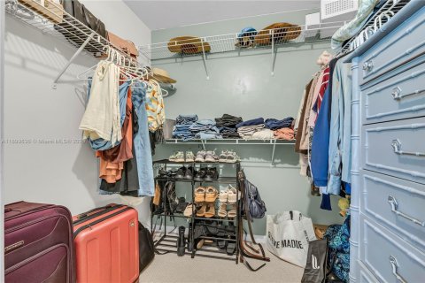 Condo in Pompano Beach, Florida, 2 bedrooms  № 1951628 - photo 22