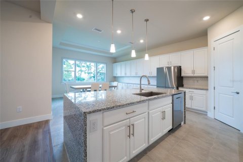 House in Wesley Chapel, Florida 5 bedrooms, 396.79 sq.m. № 1759948 - photo 14