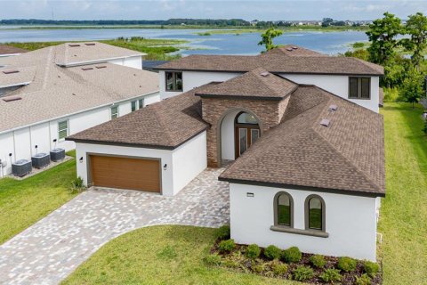 House in Wesley Chapel, Florida 5 bedrooms, 396.79 sq.m. № 1759948 - photo 2