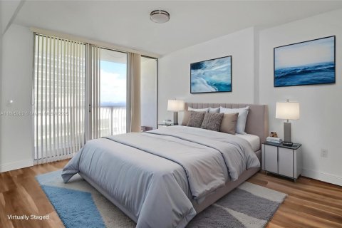Condo in Miami, Florida, 1 bedroom  № 1948527 - photo 7
