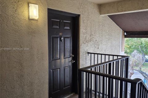 Appartement à louer à Miramar, Floride: 1 chambre, 65.03 m2 № 2045998 - photo 3