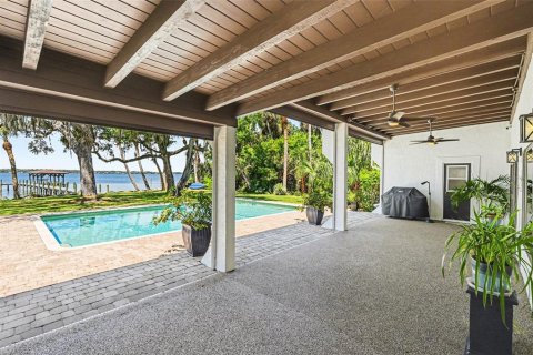 House in Merrit Island, Florida 5 bedrooms, 338.63 sq.m. № 2139540 - photo 5