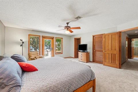 House in Merrit Island, Florida 5 bedrooms, 338.63 sq.m. № 2139540 - photo 15