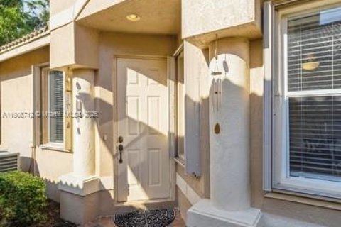 Villa ou maison à vendre à Port St. Lucie, Floride: 3 chambres, 162.67 m2 № 1965794 - photo 4