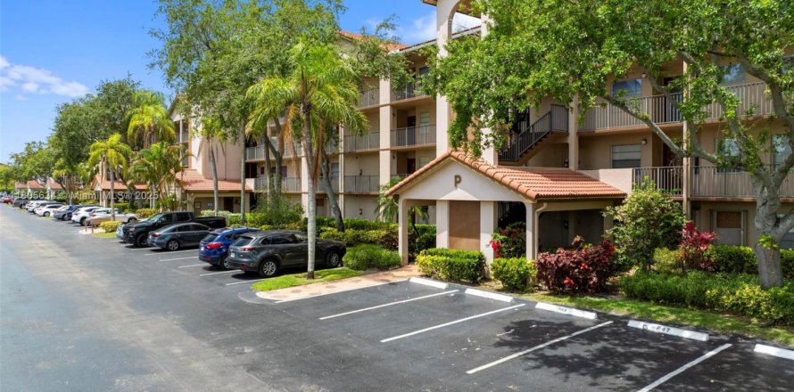 Condo in Pembroke Pines, Florida, 2 bedrooms  № 1742494