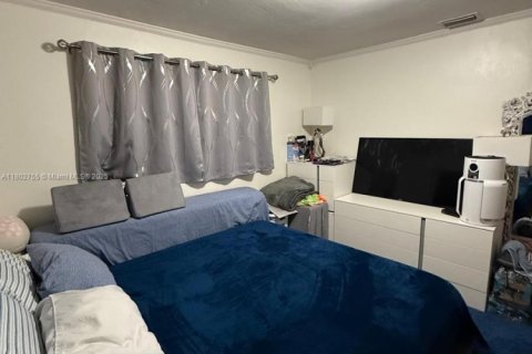 Casa en venta en Miami, Florida, 4 dormitorios, 101.17 m2 № 1864179 - foto 20