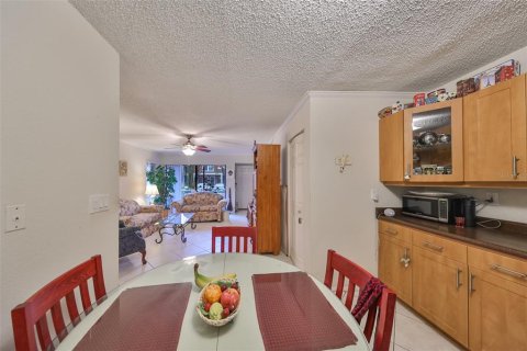 Condominio en venta en Tampa, Florida, 1 dormitorio, 74.51 m2 № 1546304 - foto 11