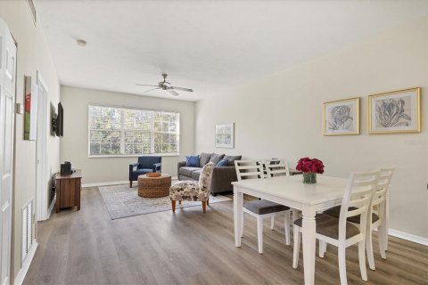Condo in Bradenton, Florida, 2 bedrooms № 2339287 - photo 14