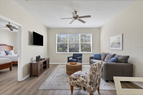 Condo in Bradenton, Florida, 2 bedrooms № 2339287 - photo 2