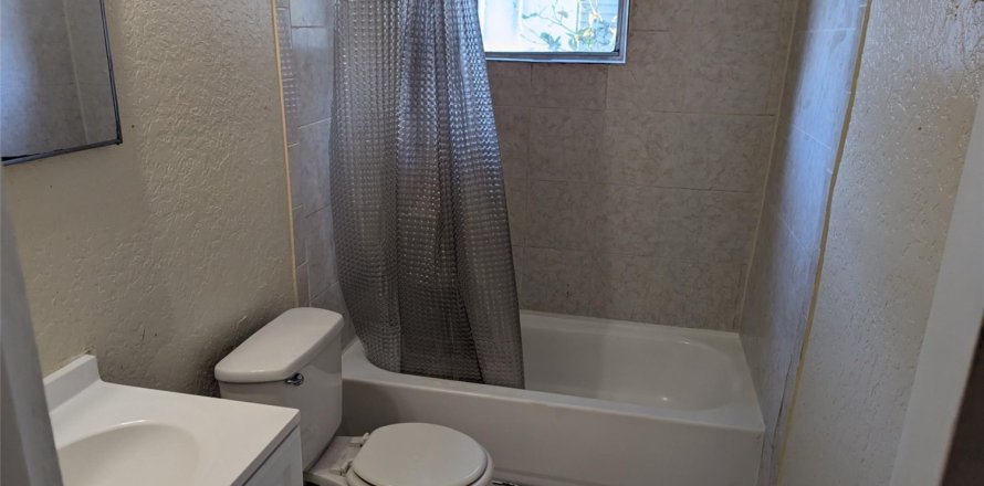 Casa en Dania Beach, Florida 2 dormitorios, 62.8 m2 № 1225860