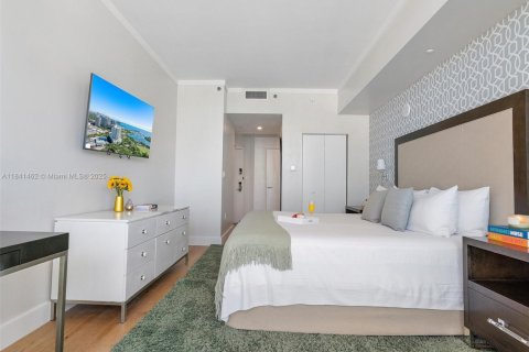 Condominio en venta en Miami, Florida, 1 dormitorio, 71.26 m2 № 1832374 - foto 9