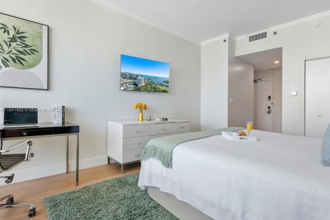 Condominio en venta en Miami, Florida, 1 dormitorio, 71.26 m2 № 1832374 - foto 24