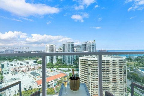 Condominio en venta en Miami, Florida, 1 dormitorio, 71.26 m2 № 1832374 - foto 3