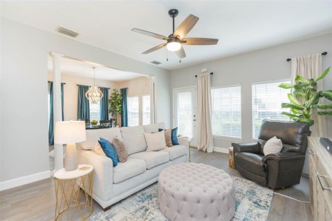 Touwnhouse à vendre à Tampa, Floride: 3 chambres, 156.26 m2 № 1898827 - photo 4