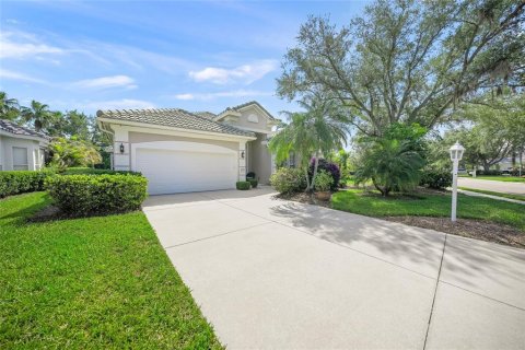 House in University Park, Florida 3 bedrooms, 177.16 sq.m. № 2129367