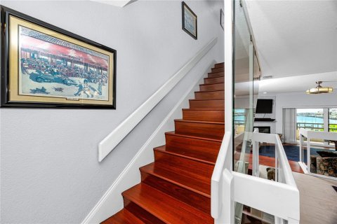 Condo in Tierra Verde, Florida, 2 bedrooms  № 2358700 - photo 18