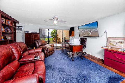 Condo in Tierra Verde, Florida, 2 bedrooms  № 2358700 - photo 5