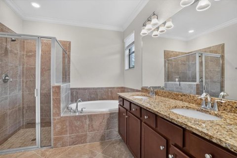 Villa ou maison à louer à Bradenton, Floride: 4 chambres, 188.78 m2 № 2385850 - photo 13
