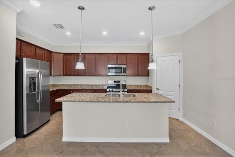 Villa ou maison à louer à Bradenton, Floride: 4 chambres, 188.78 m2 № 2385850 - photo 8