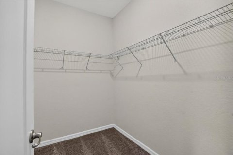 Villa ou maison à louer à Bradenton, Floride: 4 chambres, 188.78 m2 № 2385850 - photo 16
