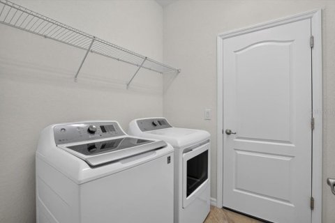 Villa ou maison à louer à Bradenton, Floride: 4 chambres, 188.78 m2 № 2385850 - photo 26