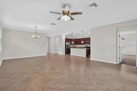Villa ou maison à louer à Bradenton, Floride: 4 chambres, 188.78 m2 № 2385850 - photo 12