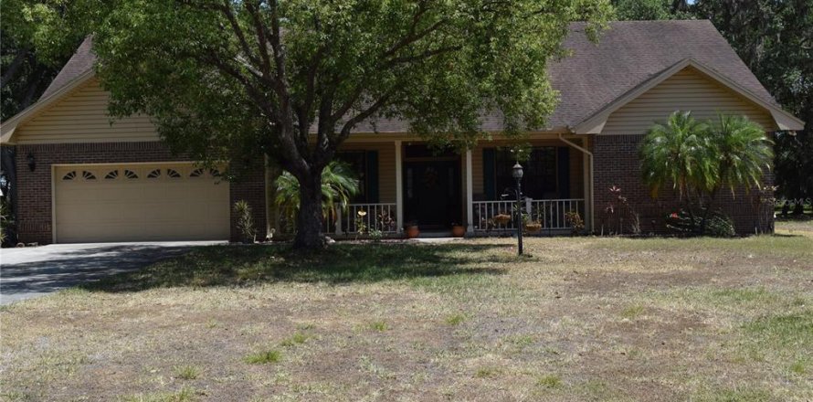 House in Lakeland, Florida 4 bedrooms, 295.71 sq.m. № 1656939
