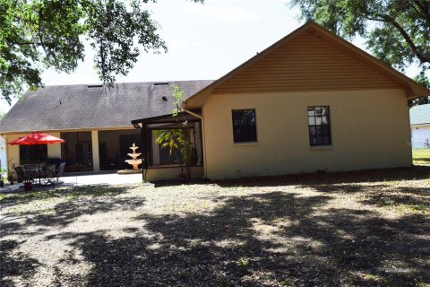House in Lakeland, Florida 4 bedrooms, 295.71 sq.m. № 1656939 - photo 26