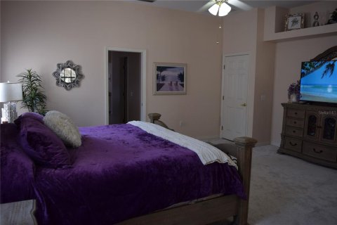 House in Lakeland, Florida 4 bedrooms, 295.71 sq.m. № 1656939 - photo 16