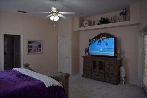 House in Lakeland, Florida 4 bedrooms, 295.71 sq.m. № 1656939 - photo 14
