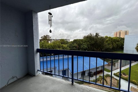 Copropriété à vendre à Miami, Floride: 1 chambre, 64.57 m2 № 1949946 - photo 2