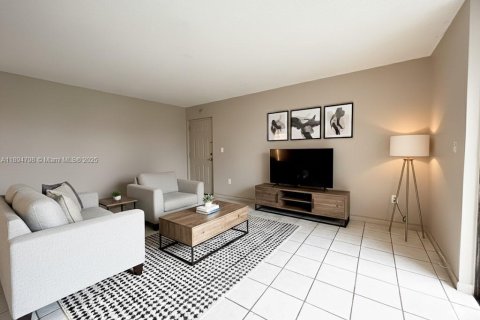 Copropriété à vendre à Miami, Floride: 1 chambre, 64.57 m2 № 1949946 - photo 7