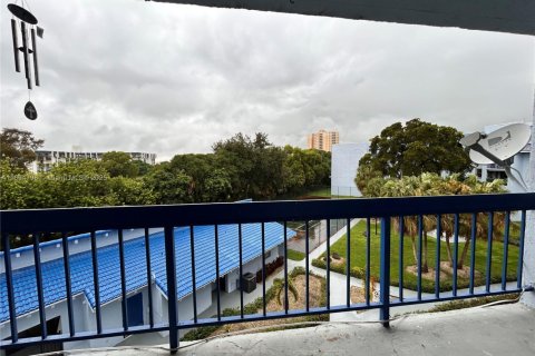 Copropriété à vendre à Miami, Floride: 1 chambre, 64.57 m2 № 1949946 - photo 1