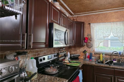 Townhouse in Boca Raton, Florida 3 bedrooms, 134.89 sq.m. № 1752945 - photo 7