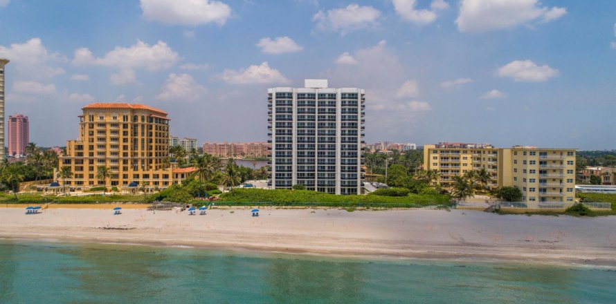 Condominio en Boca Raton, Florida, 3 dormitorios № 884331