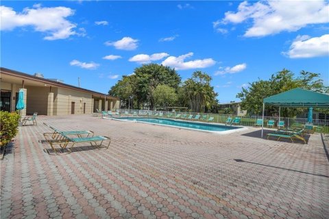 Copropriété à louer à Margate, Floride: 2 chambres, 91.97 m2 № 2147146 - photo 7