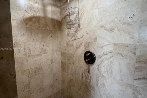 Купить кондоминиум в Майами, Флорида 2 спальни, 99.13м2, № 2069448 - фото 29