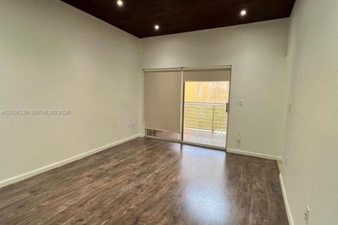 Купить кондоминиум в Майами, Флорида 2 спальни, 99.13м2, № 2069448 - фото 8