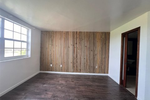 Купить кондоминиум в Майами, Флорида 2 спальни, 99.13м2, № 2069448 - фото 13