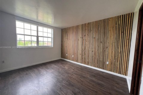 Купить кондоминиум в Майами, Флорида 2 спальни, 99.13м2, № 2069448 - фото 12