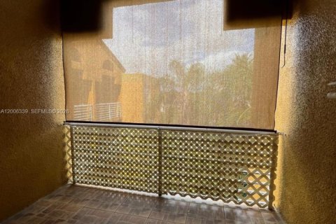 Купить кондоминиум в Майами, Флорида 2 спальни, 99.13м2, № 2069448 - фото 26