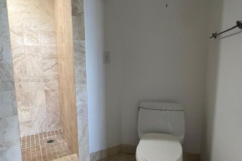 Купить кондоминиум в Майами, Флорида 2 спальни, 99.13м2, № 2069448 - фото 30